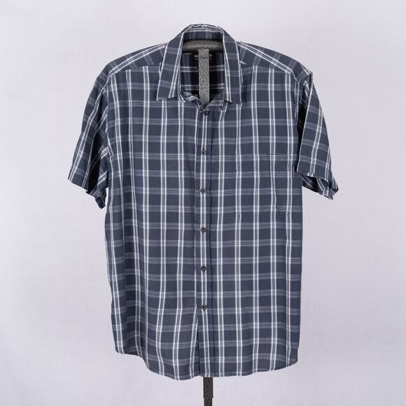 Vintage Men's Size 2XL Woolrich Short Sleeve Button Up Shirt Blue & White Plaid - Picture 1 of 7